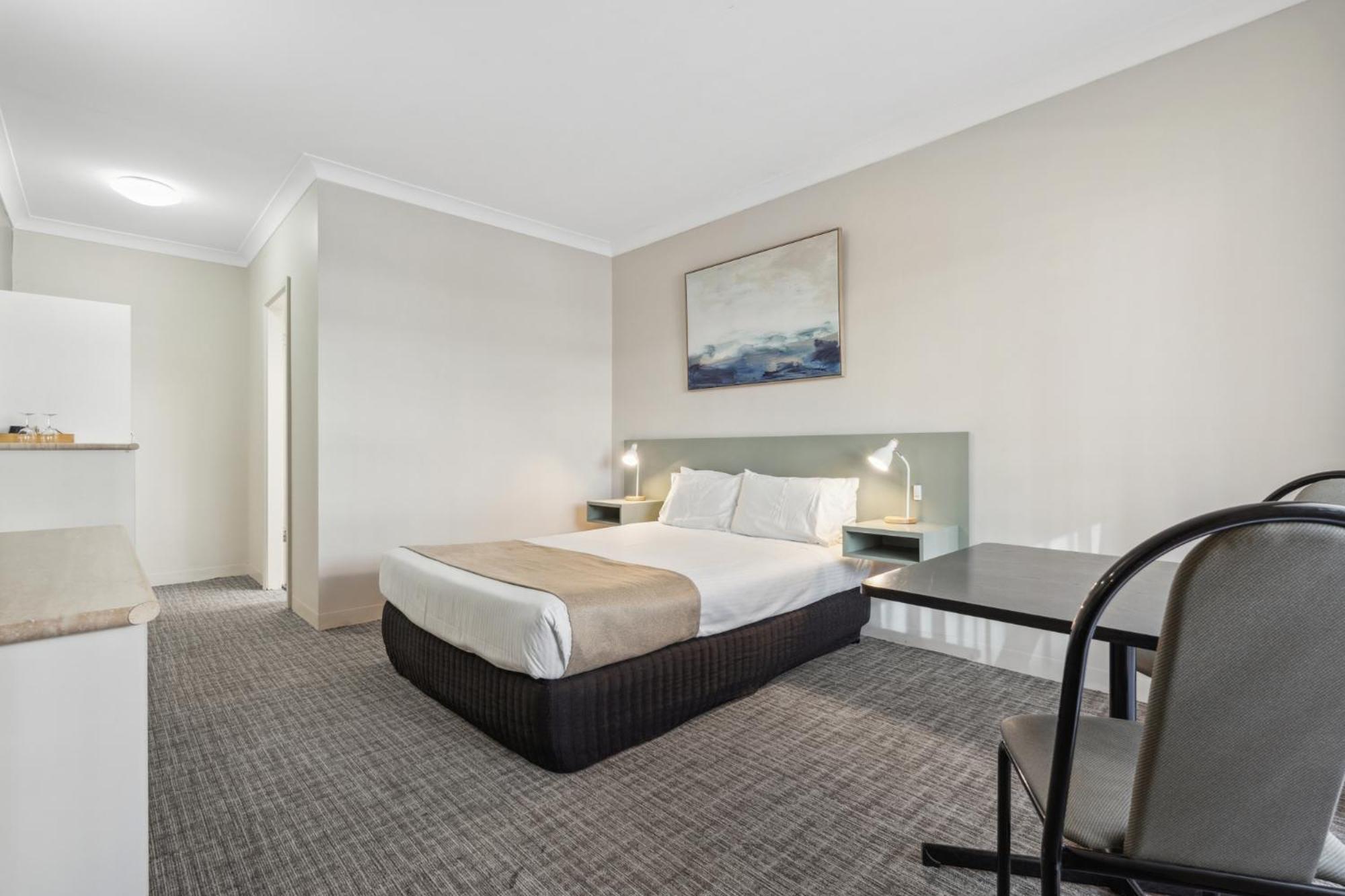 Econo Lodge Dockside Glenelg Аделаида Экстерьер фото