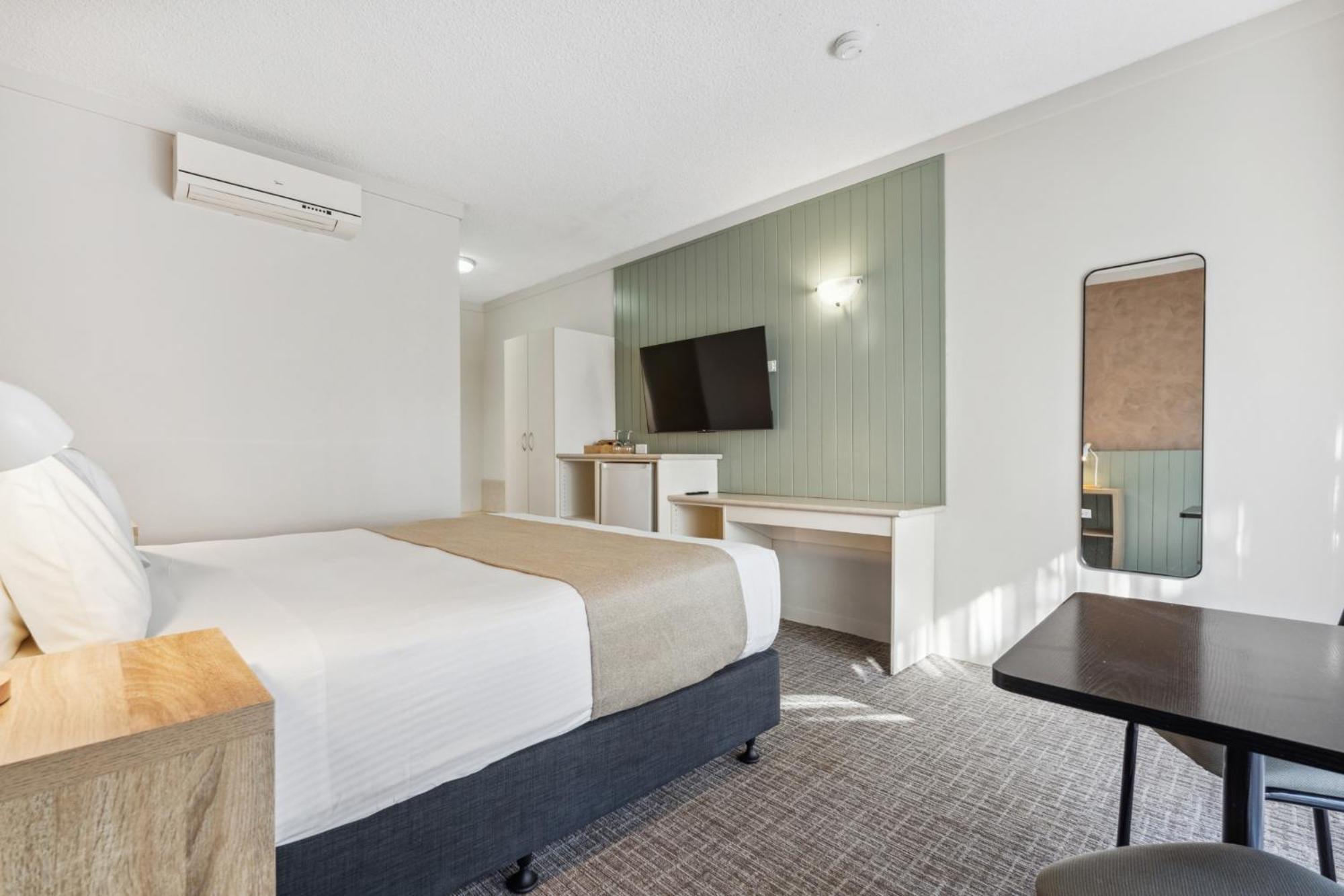Econo Lodge Dockside Glenelg Аделаида Экстерьер фото