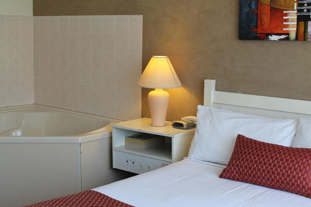 Econo Lodge Dockside Glenelg Аделаида Экстерьер фото